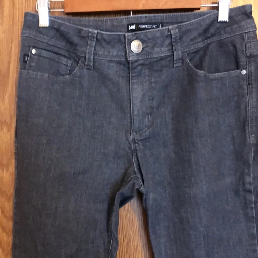 Lee Perfect Fit Gray Jean size 10M